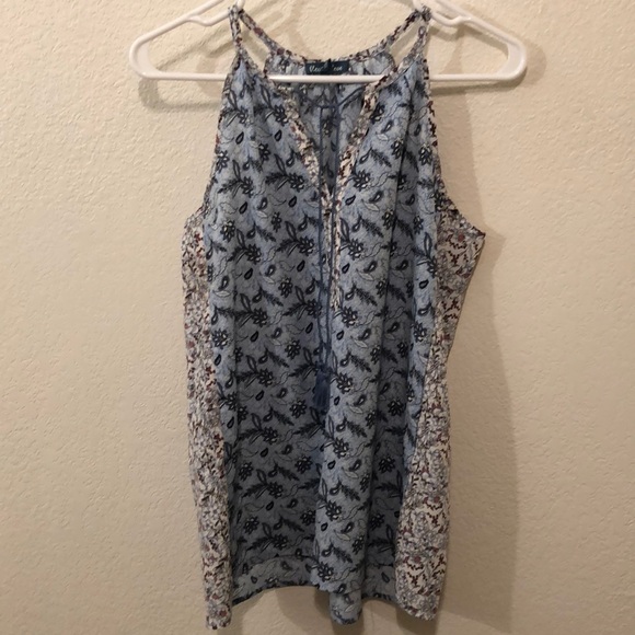 Small blue and white flower pattern blouse - Picture 2 of 8